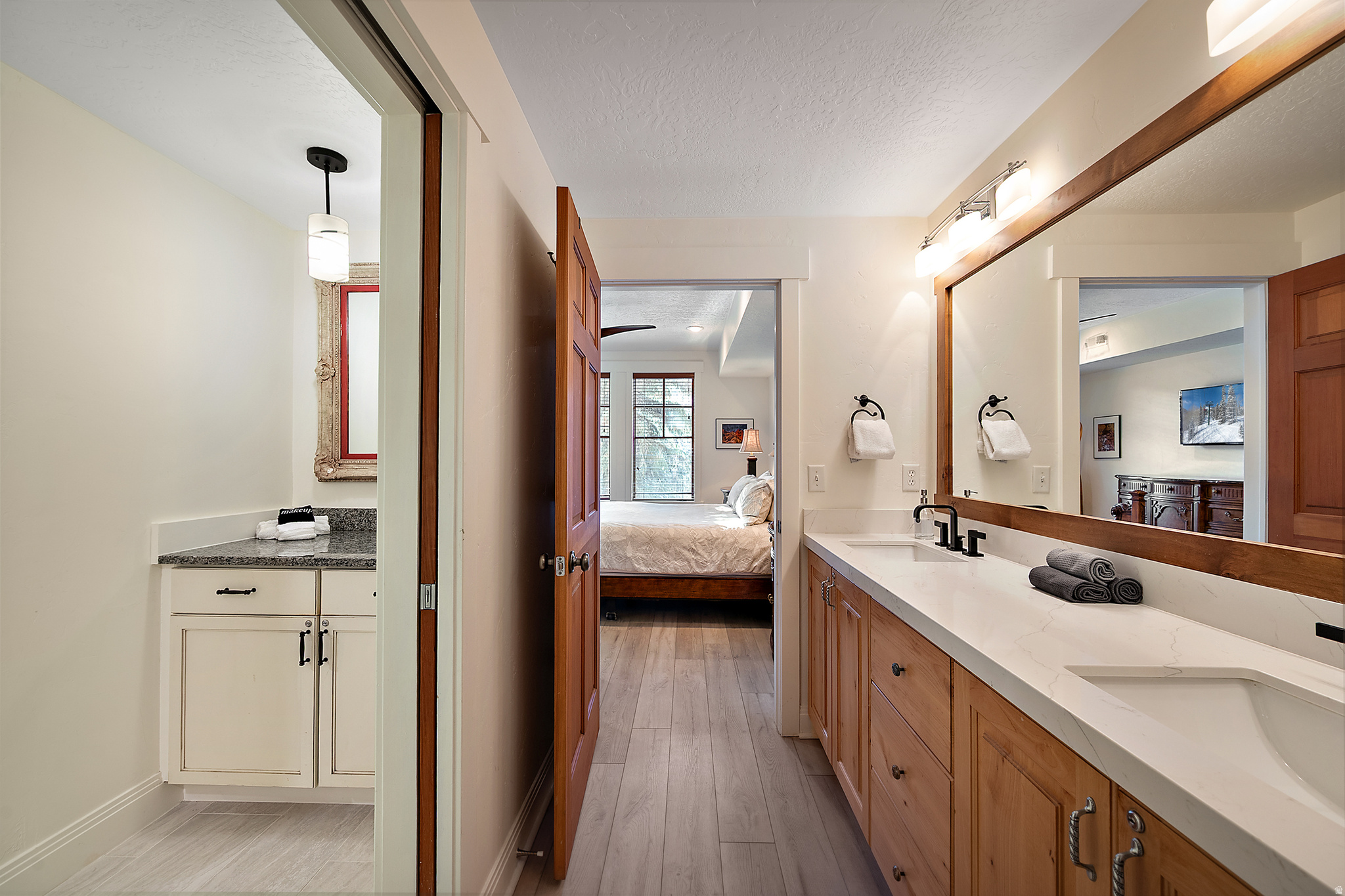 TOWN POINTE - Residential