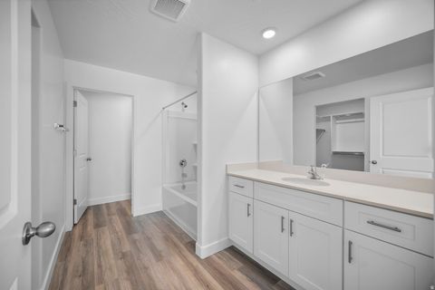 Tiny photo for 1537 S FINS RD #4113, Washington, UT 84780 (MLS # 2135581)