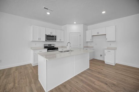 Tiny photo for 1537 S FINS RD #4113, Washington, UT 84780 (MLS # 2135581)