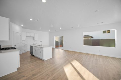 Tiny photo for 1537 S FINS RD #4113, Washington, UT 84780 (MLS # 2135581)