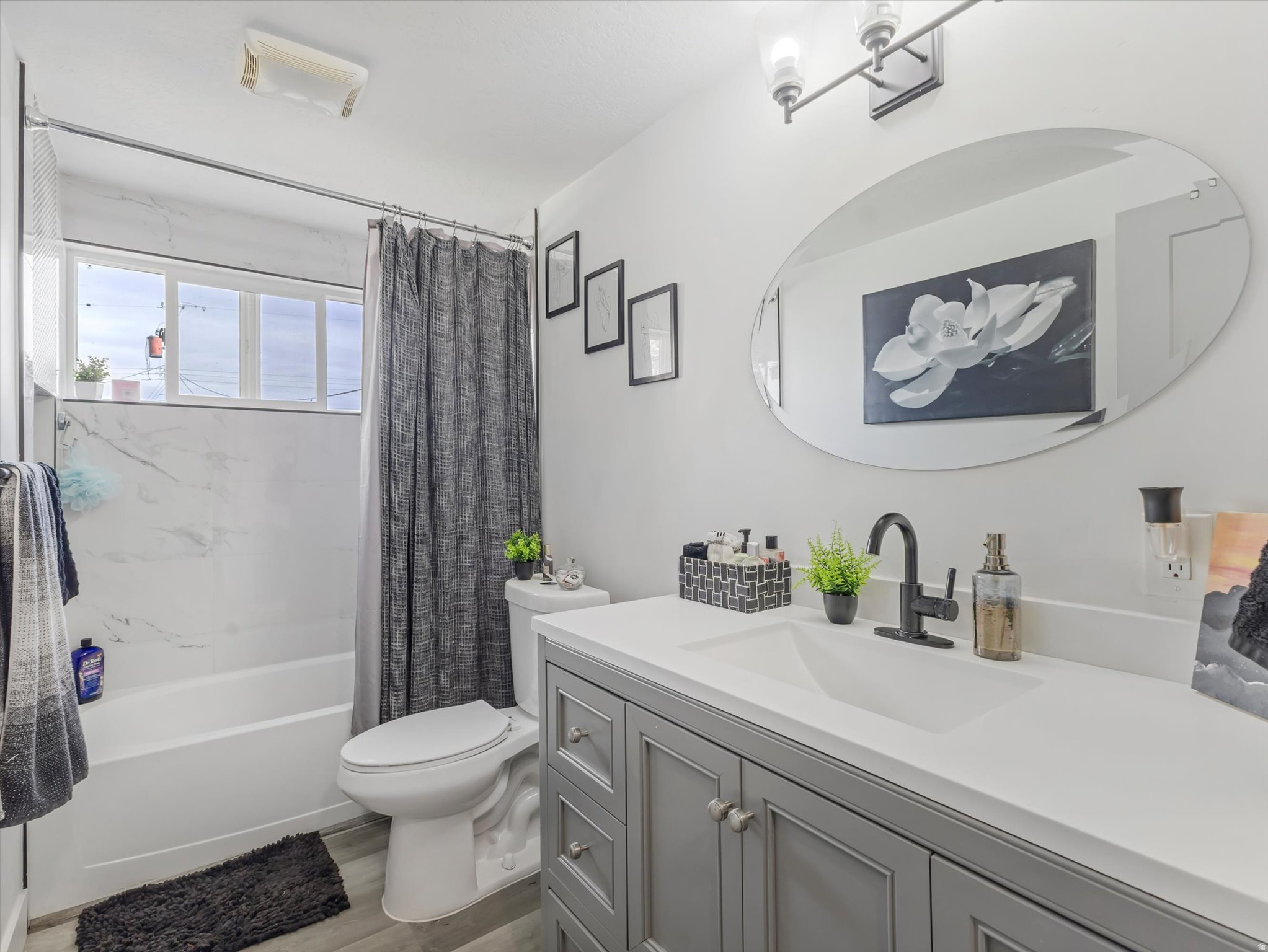 CLEARVIEW HOMES - Residential