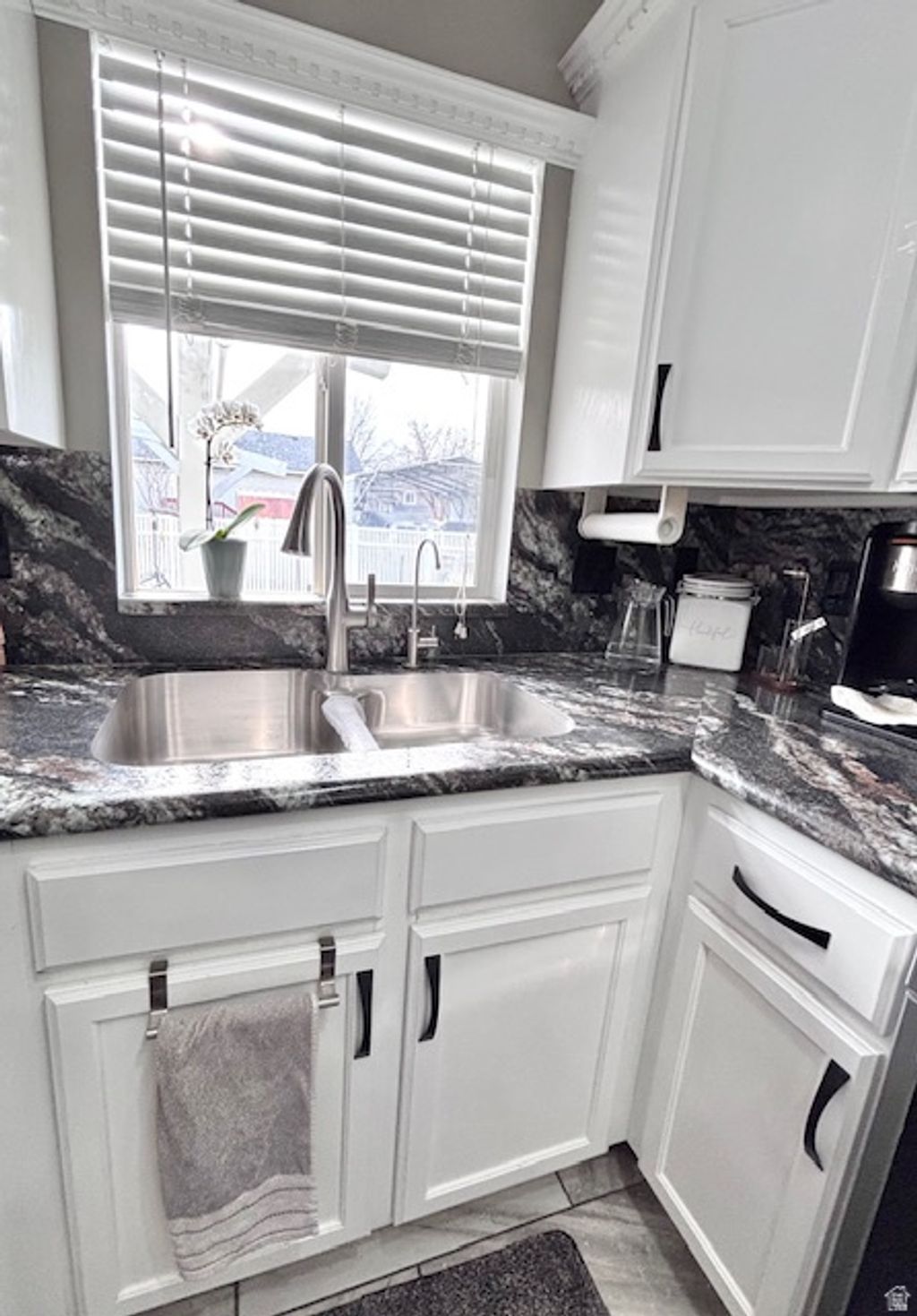 Photo of 1429 W 2450 S, Woods Cross, UT 84087 (MLS # 2128172)