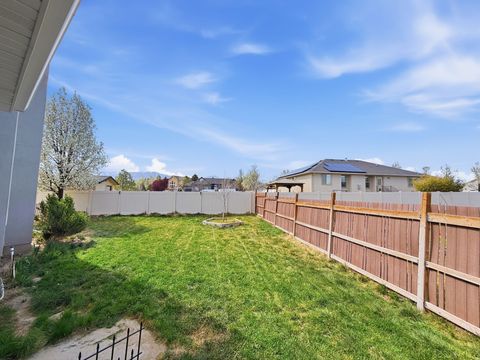 Tiny photo for 13844 S BELLE ISIS BAY W, Herriman, UT 84096 (MLS # 2147995)