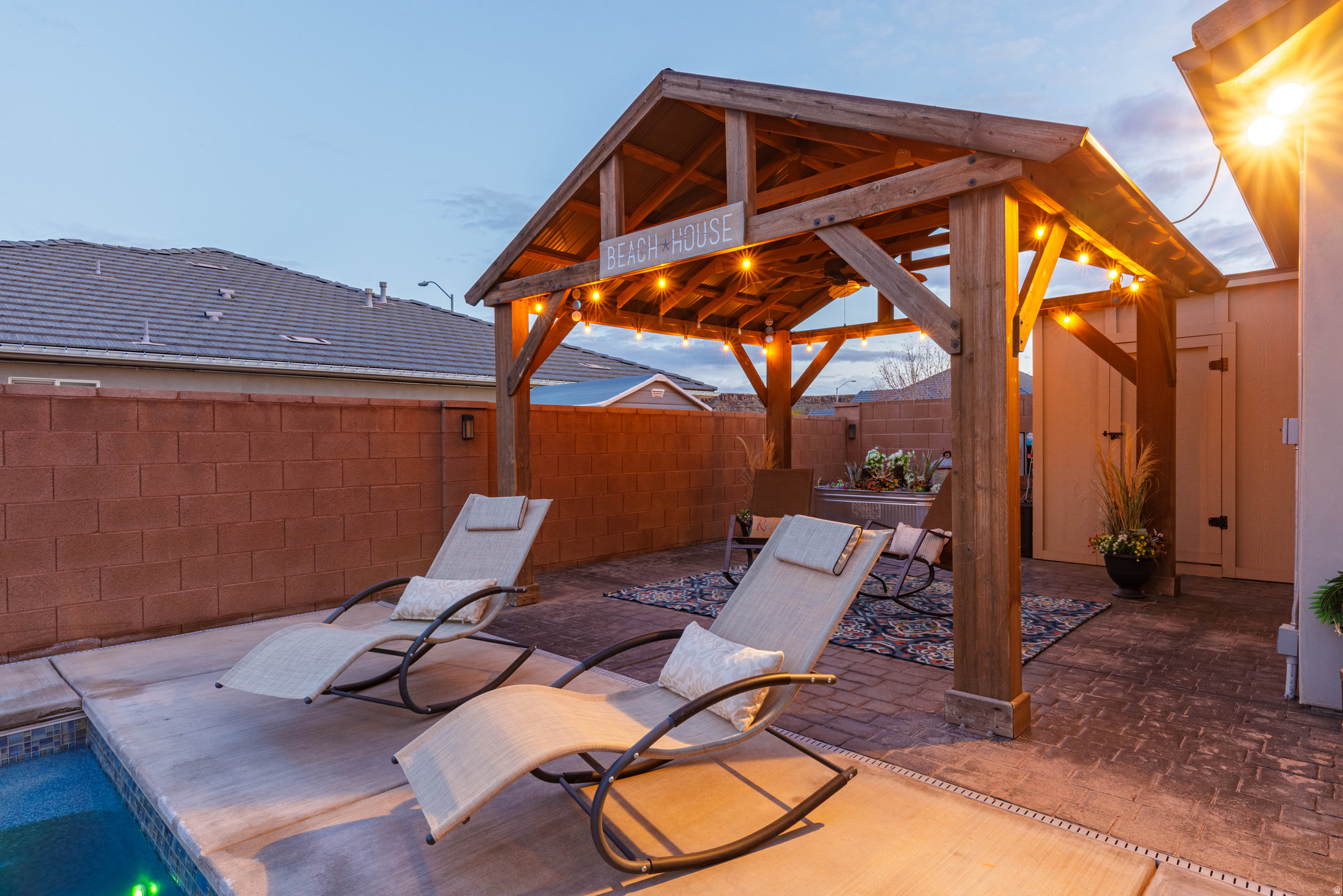 OAKWOOD ESTATES PH 4 - Residential