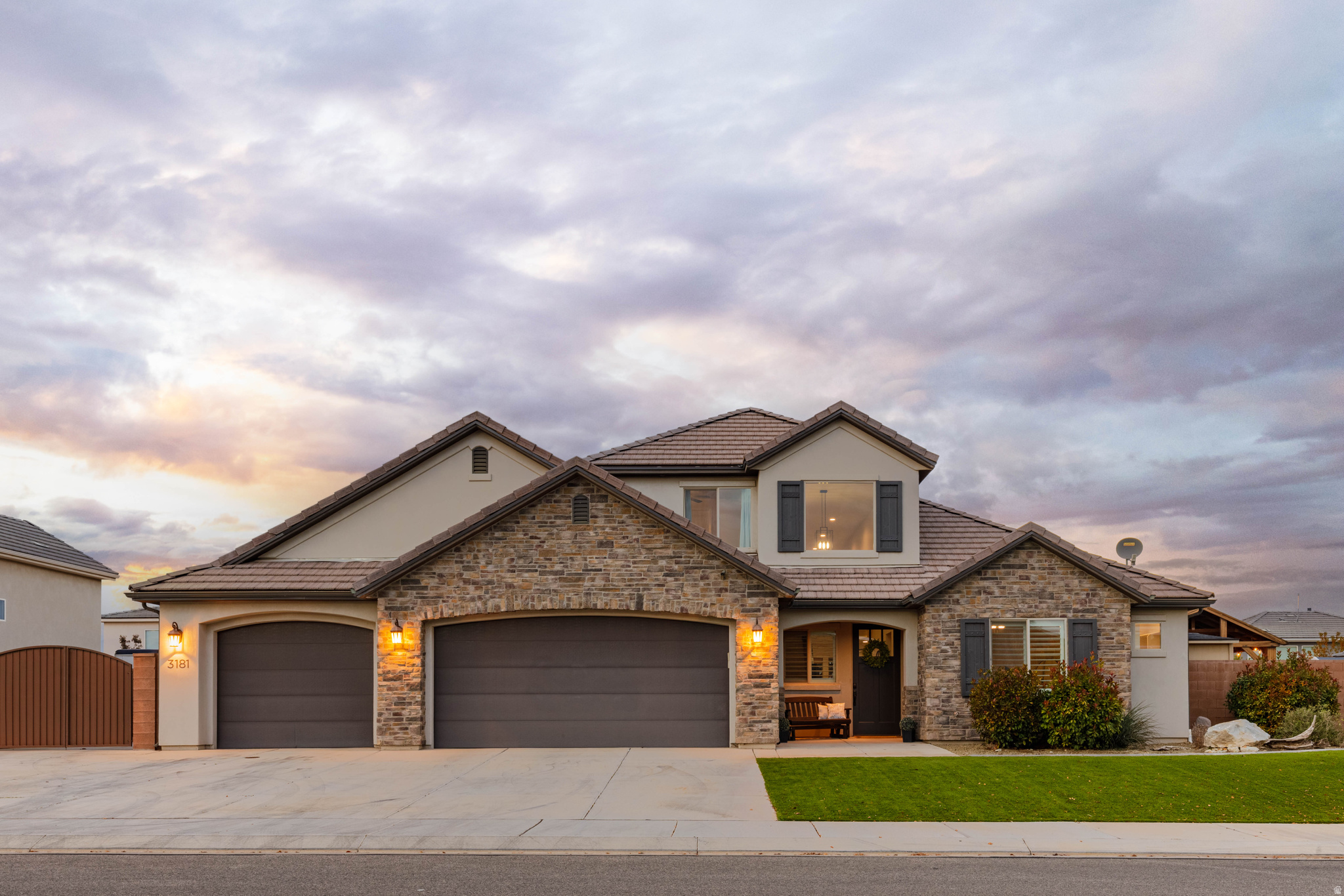 OAKWOOD ESTATES PH 4 - Residential