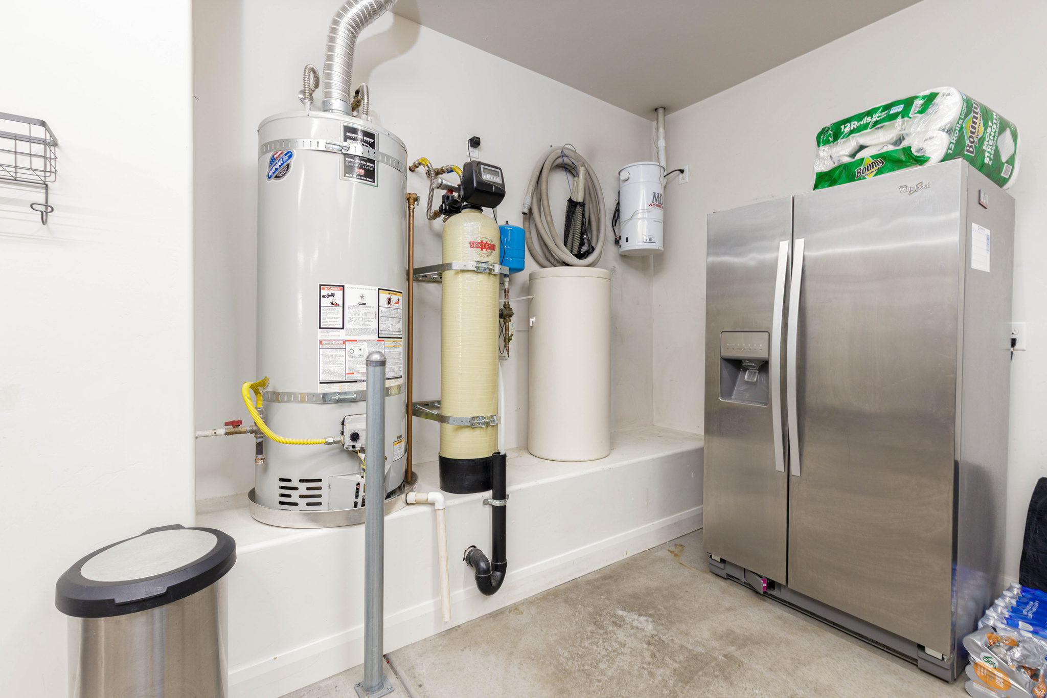 OAKWOOD ESTATES PH 4 - Residential