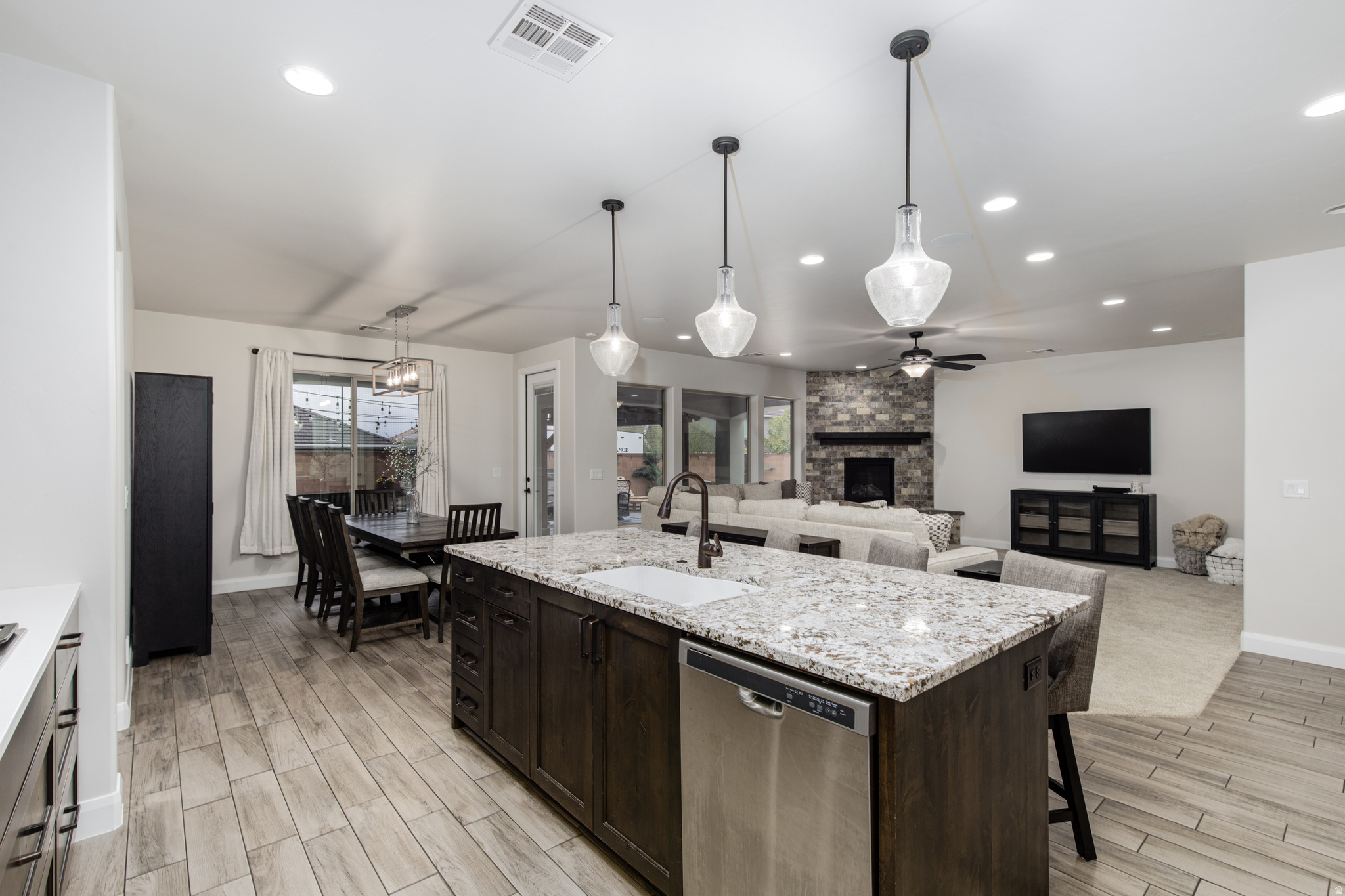 OAKWOOD ESTATES PH 4 - Residential