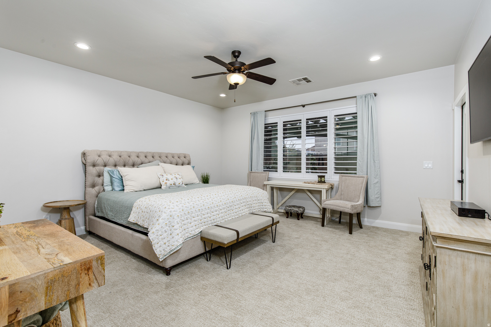 OAKWOOD ESTATES PH 4 - Residential