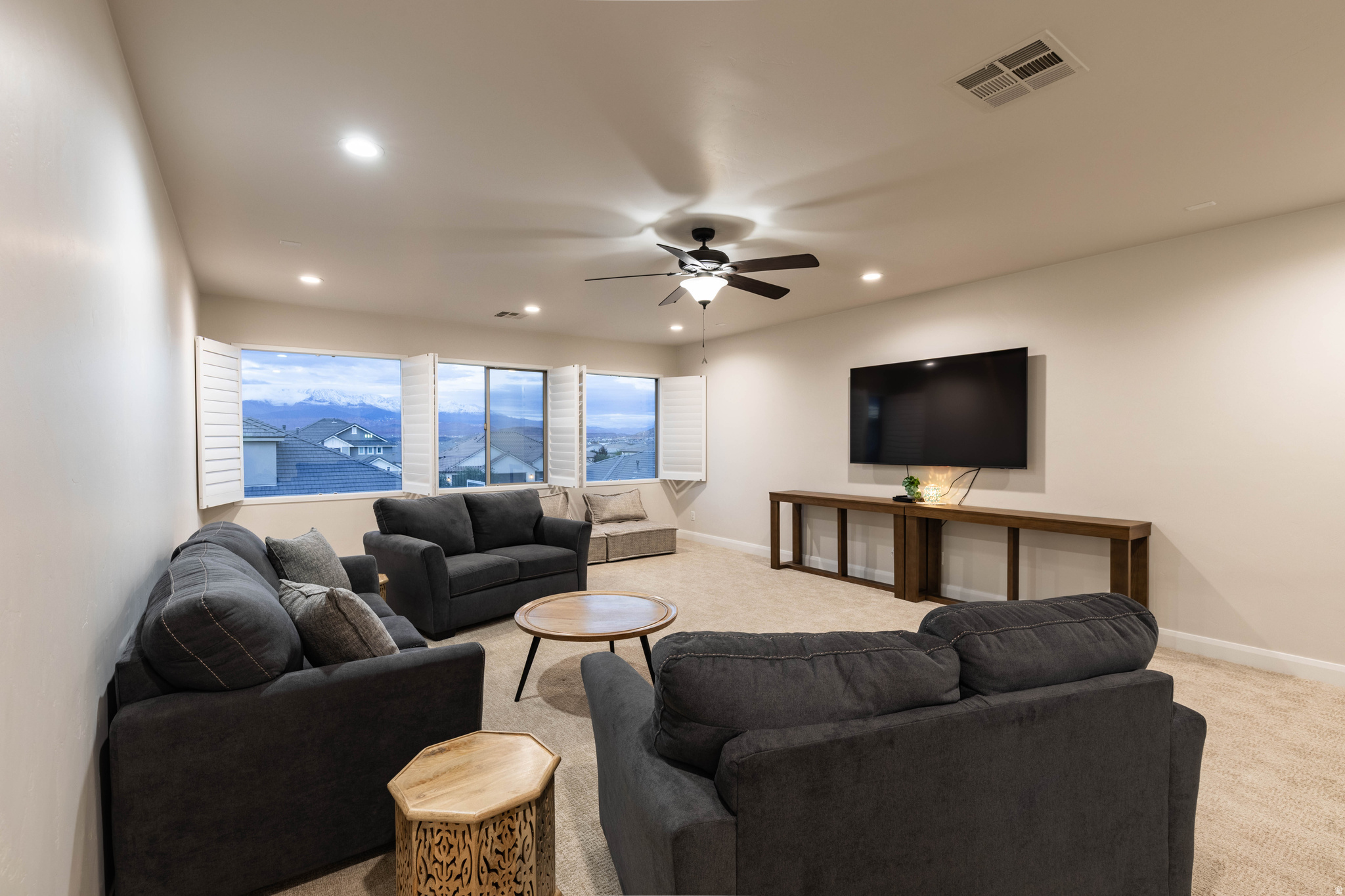 OAKWOOD ESTATES PH 4 - Residential