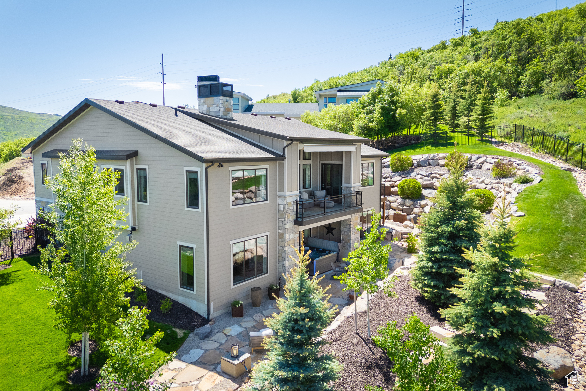 THE RETREAT AT JORDA - Residential