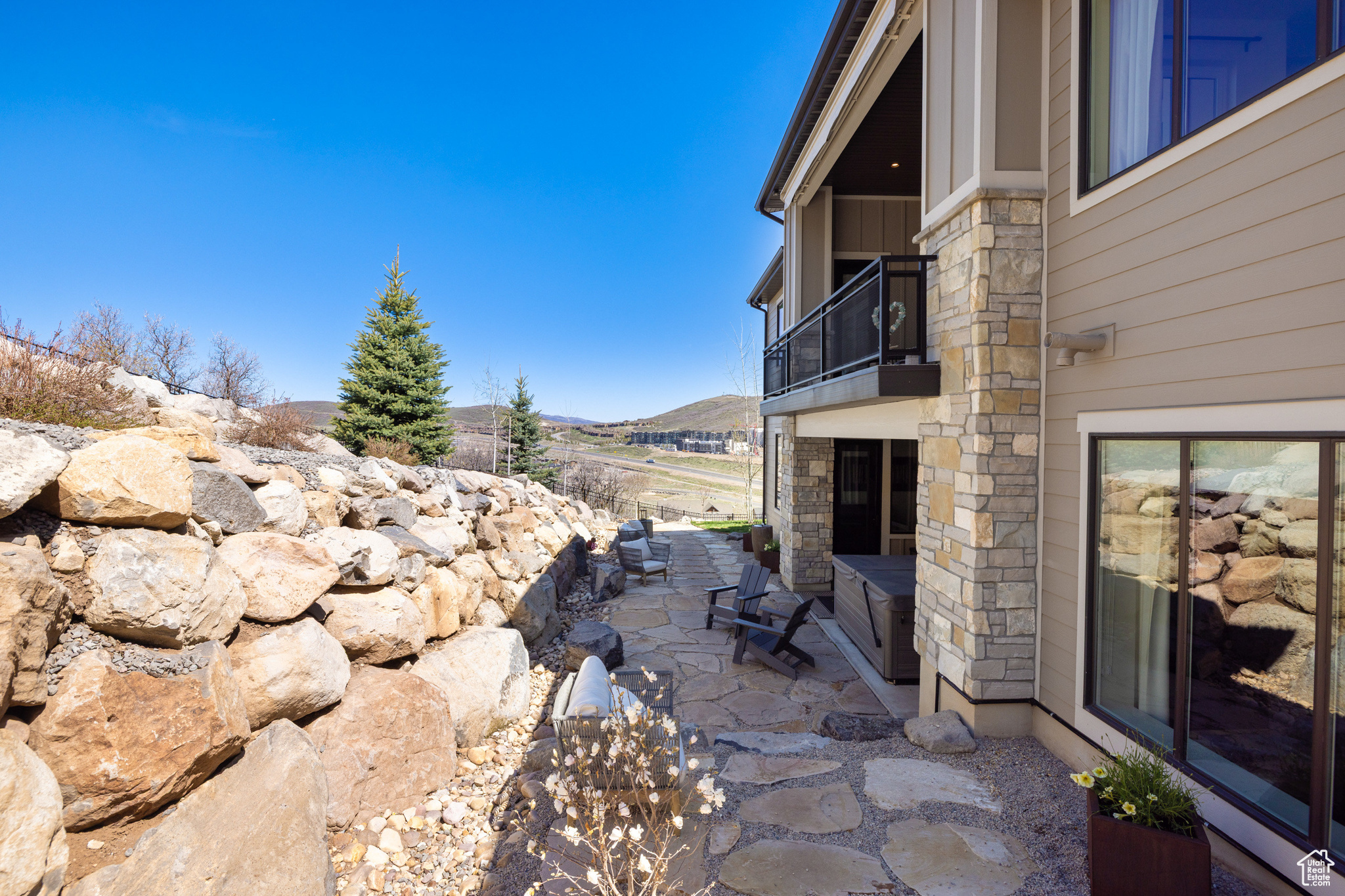 THE RETREAT AT JORDA - Residential