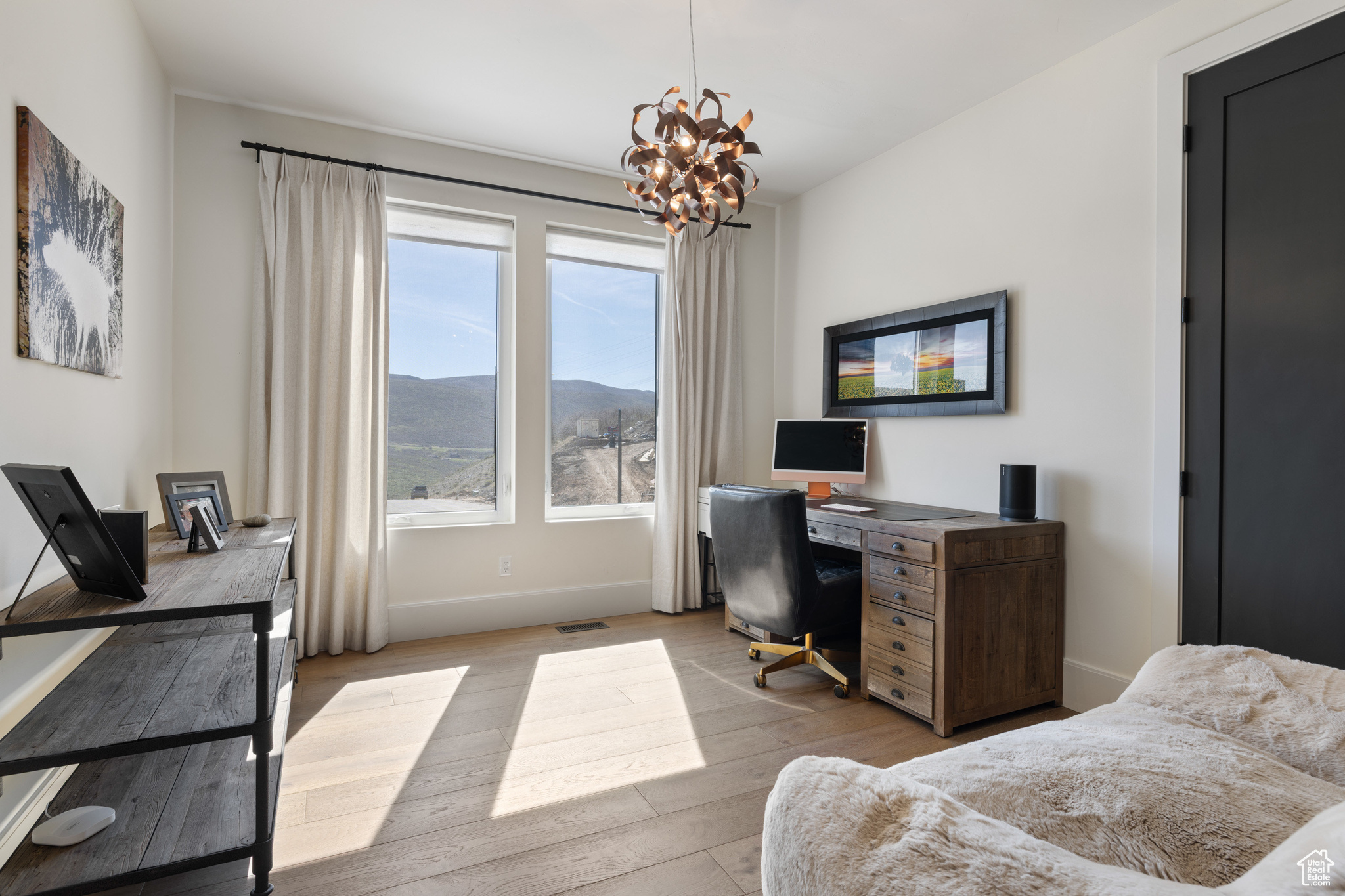 THE RETREAT AT JORDA - Residential