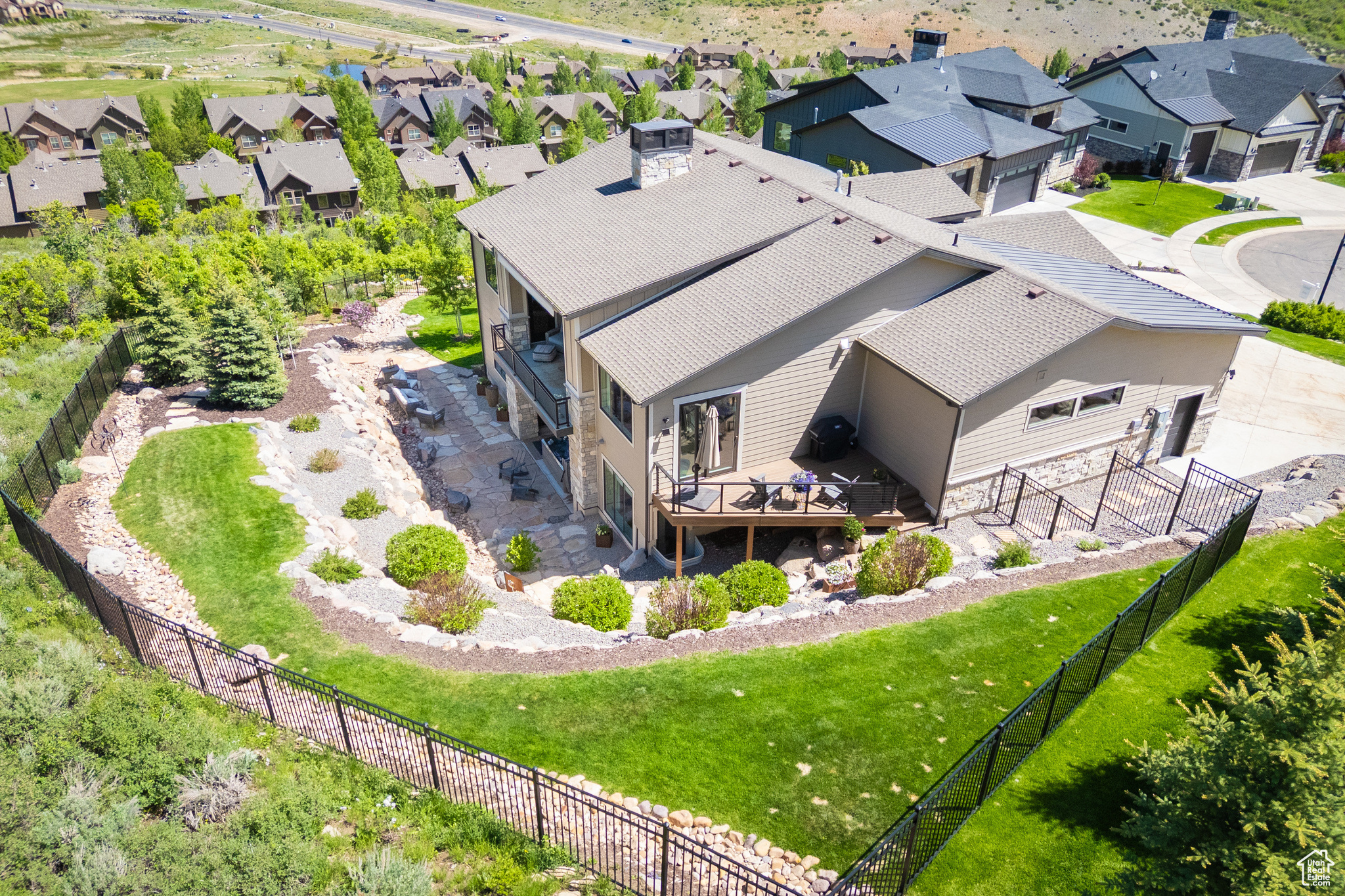 THE RETREAT AT JORDA - Residential