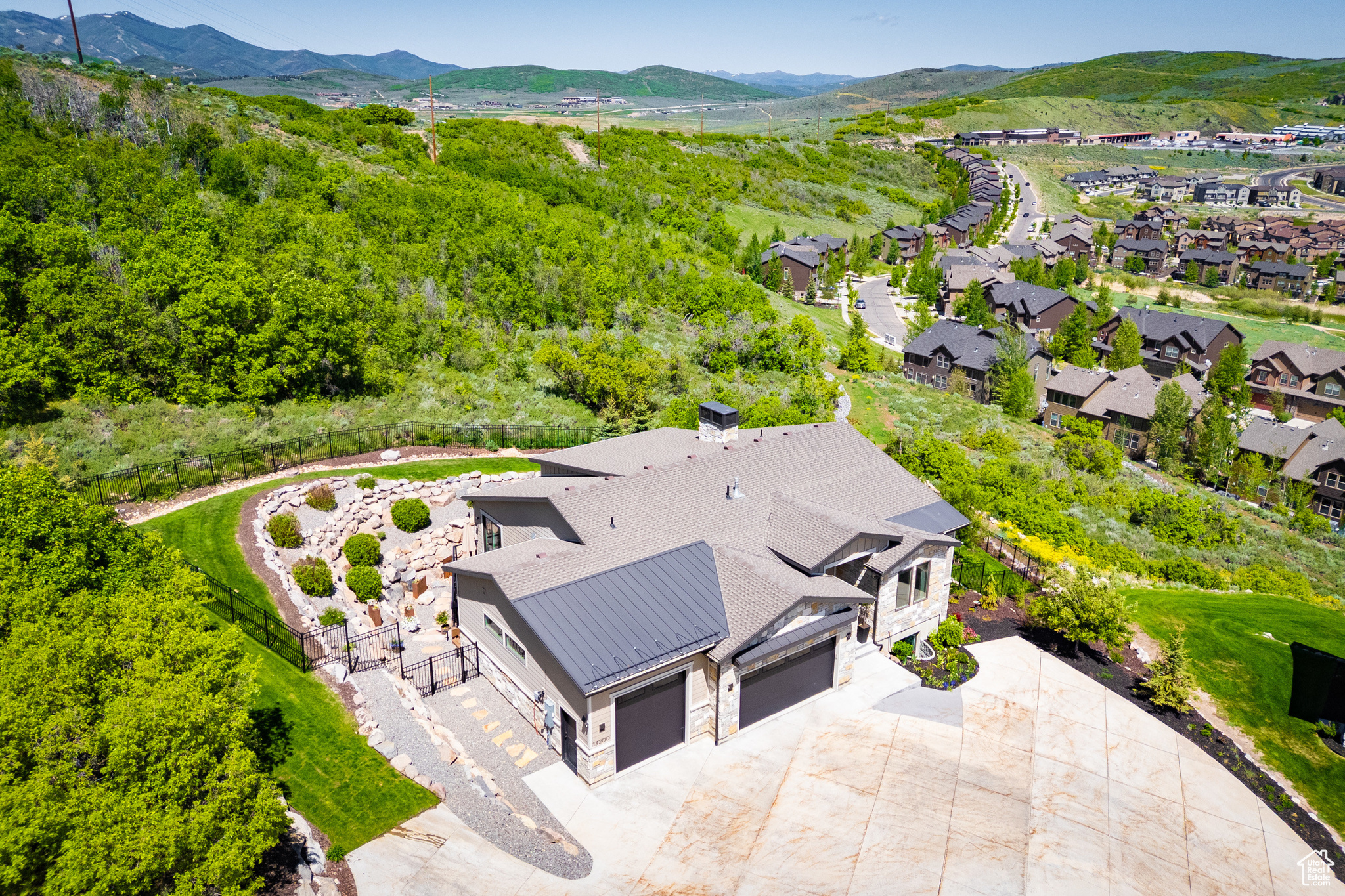 THE RETREAT AT JORDA - Residential