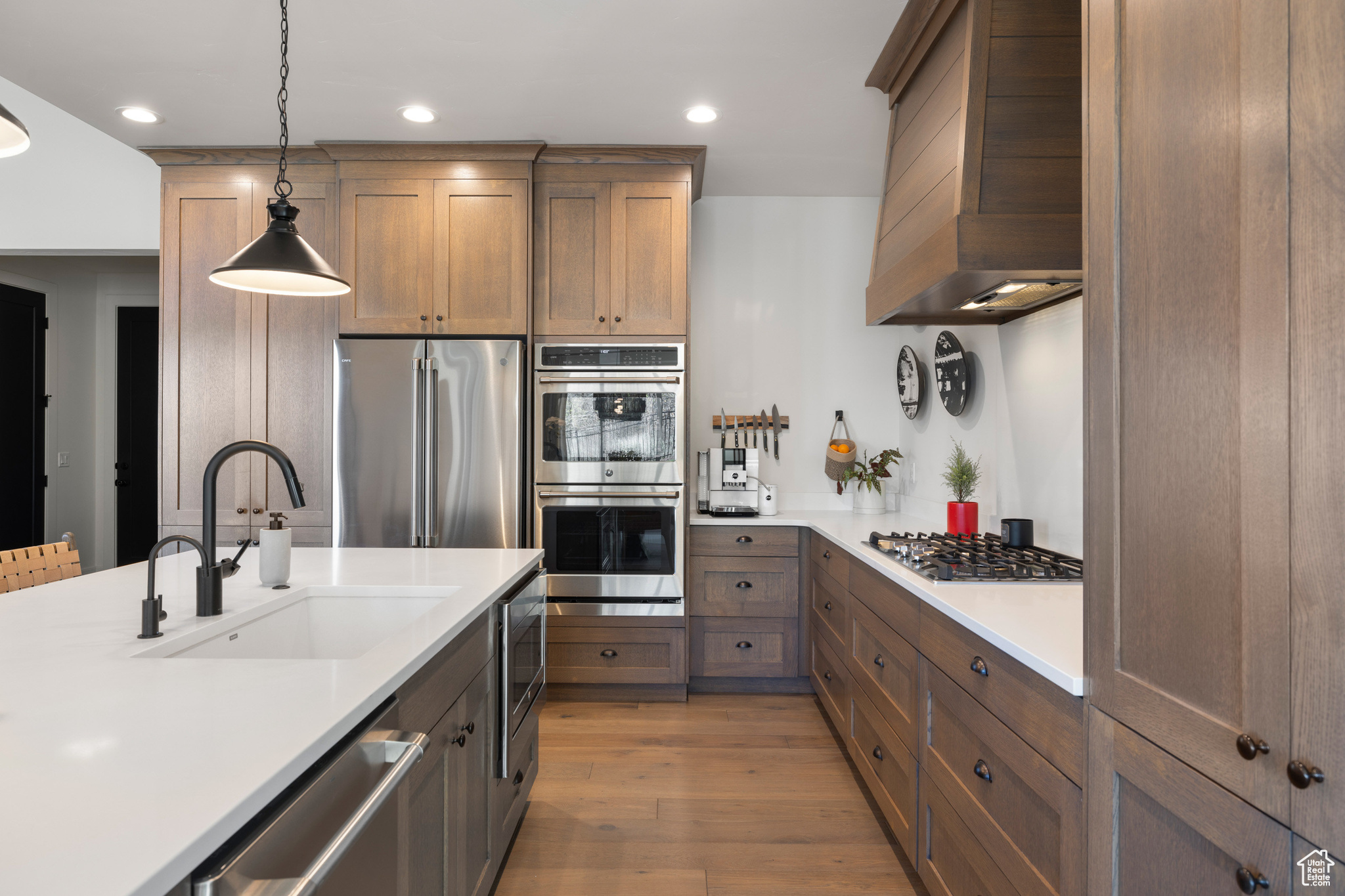 THE RETREAT AT JORDA - Residential