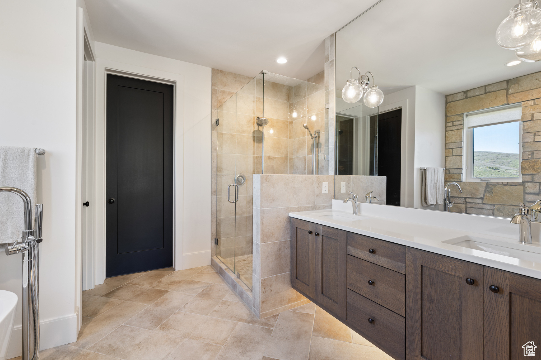 THE RETREAT AT JORDA - Residential