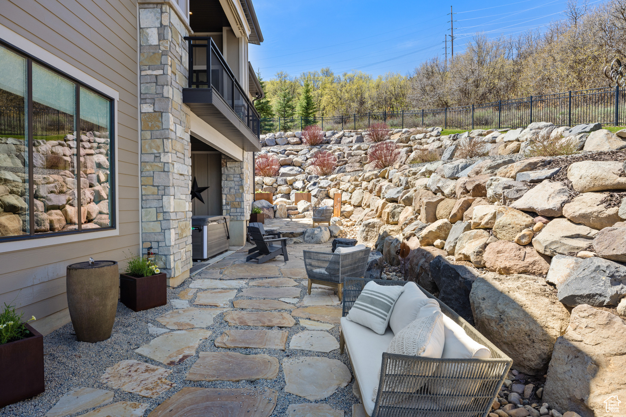 THE RETREAT AT JORDA - Residential