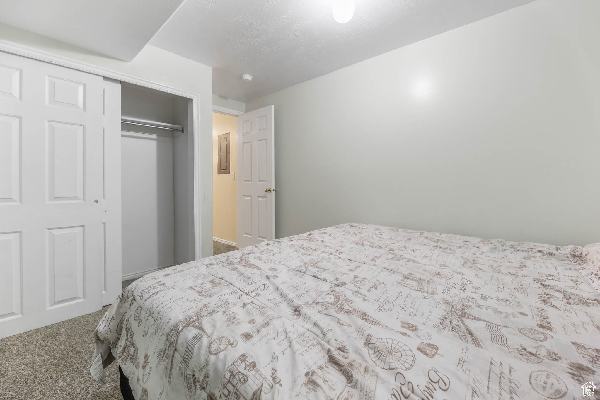 ASH BRIAR COVE - Residential