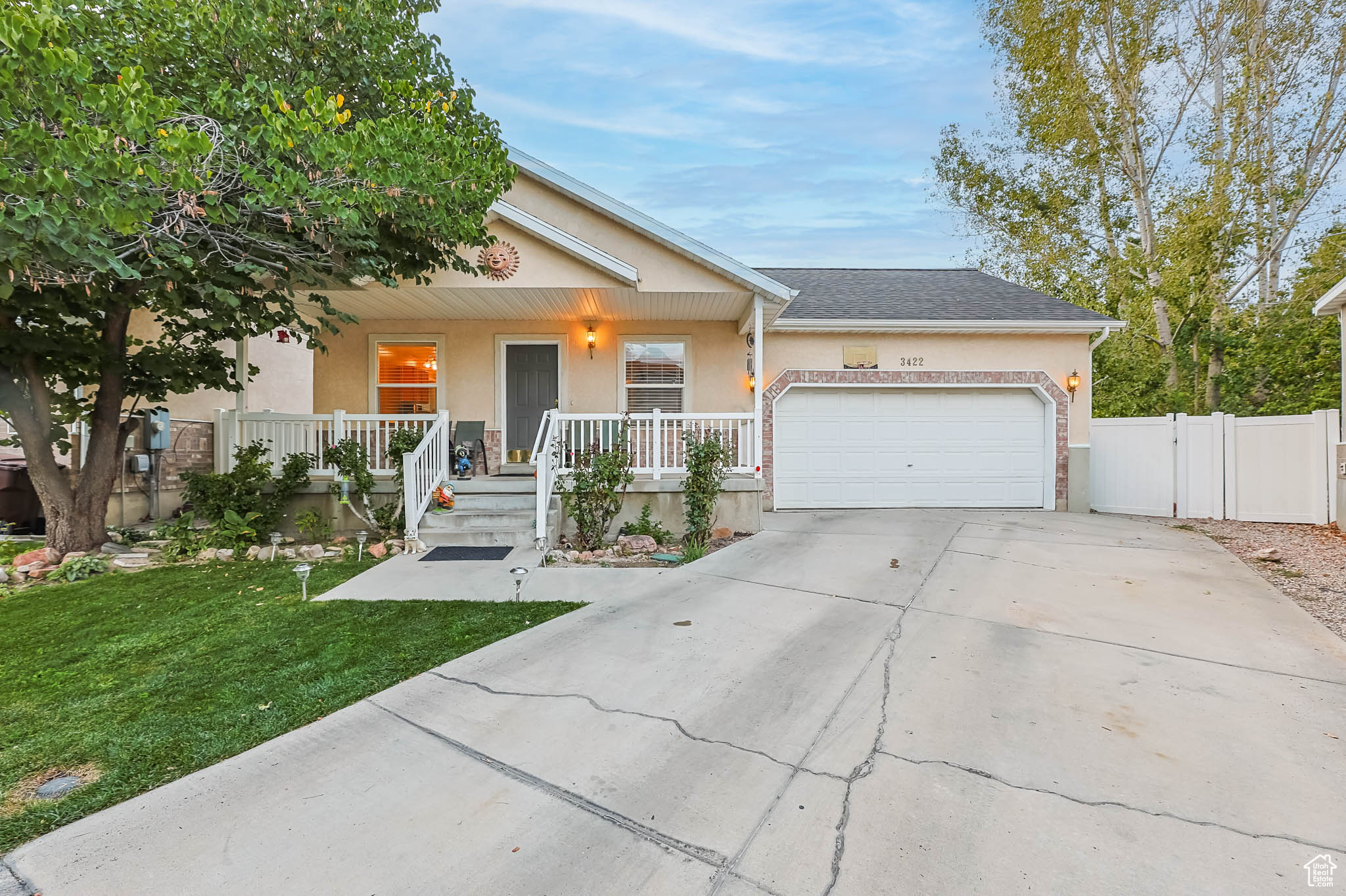 ASH BRIAR COVE - Residential