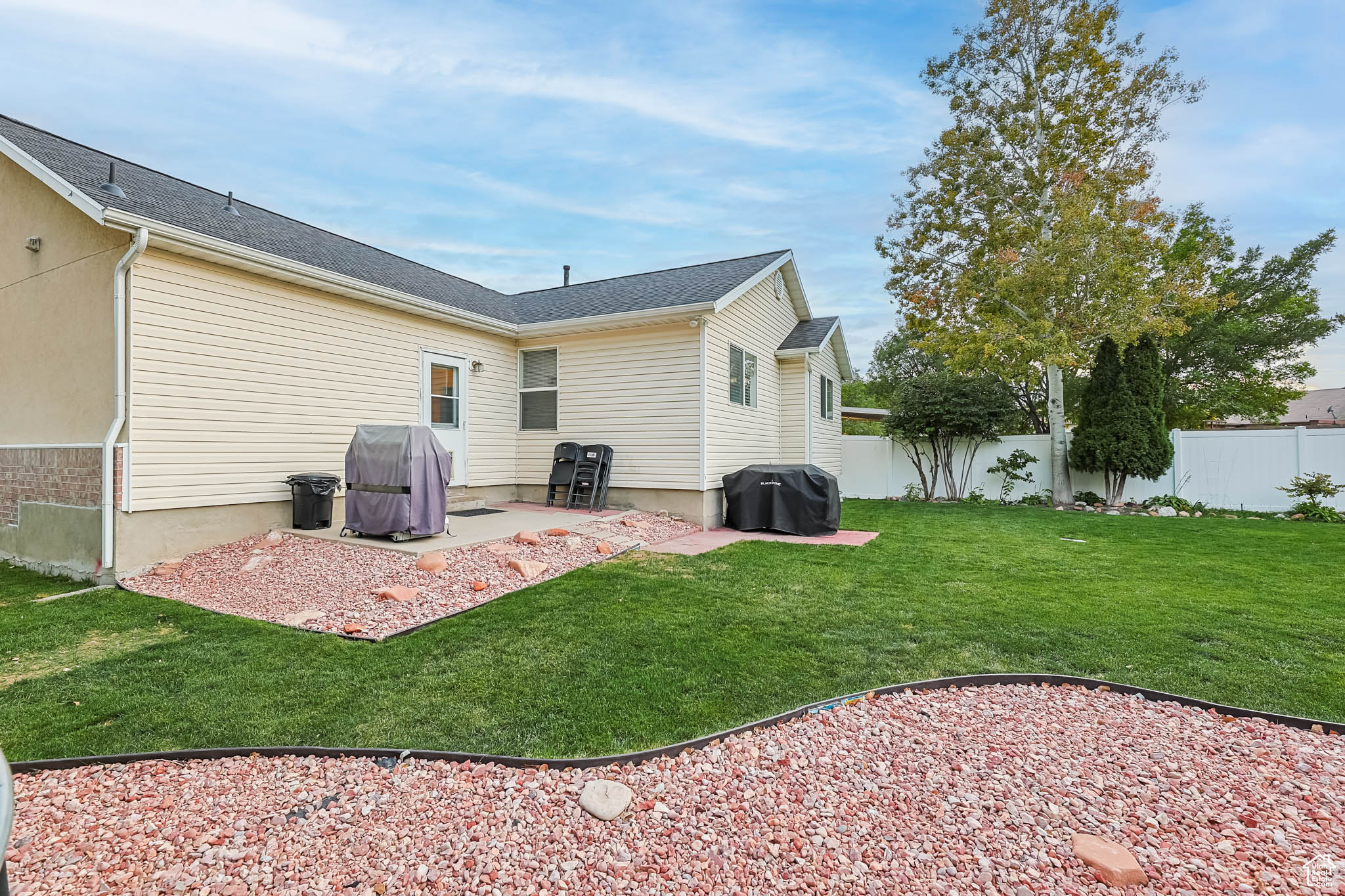 ASH BRIAR COVE - Residential