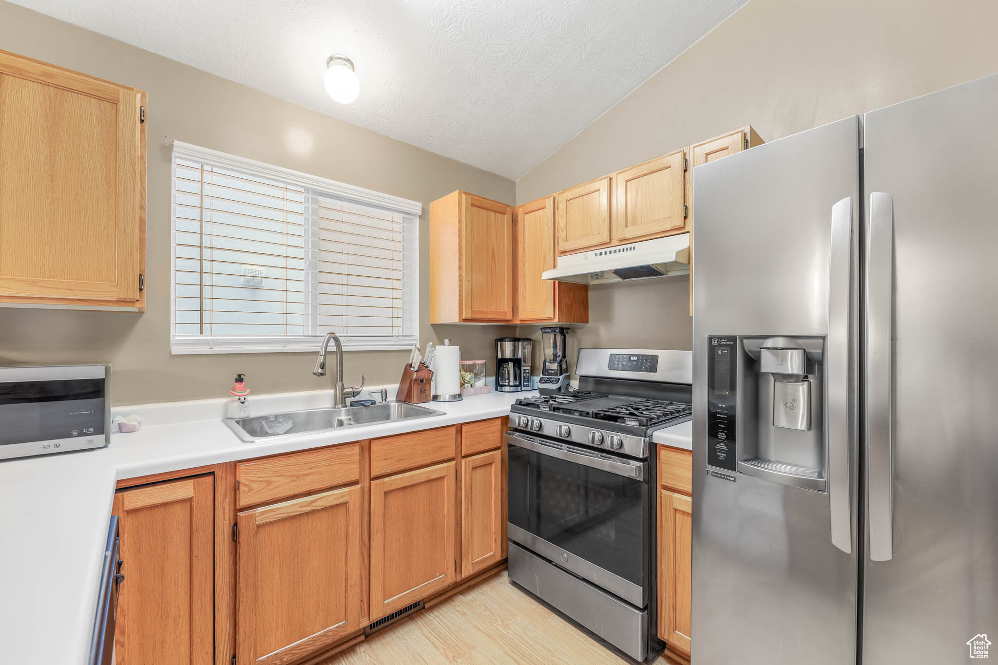 ASH BRIAR COVE - Residential