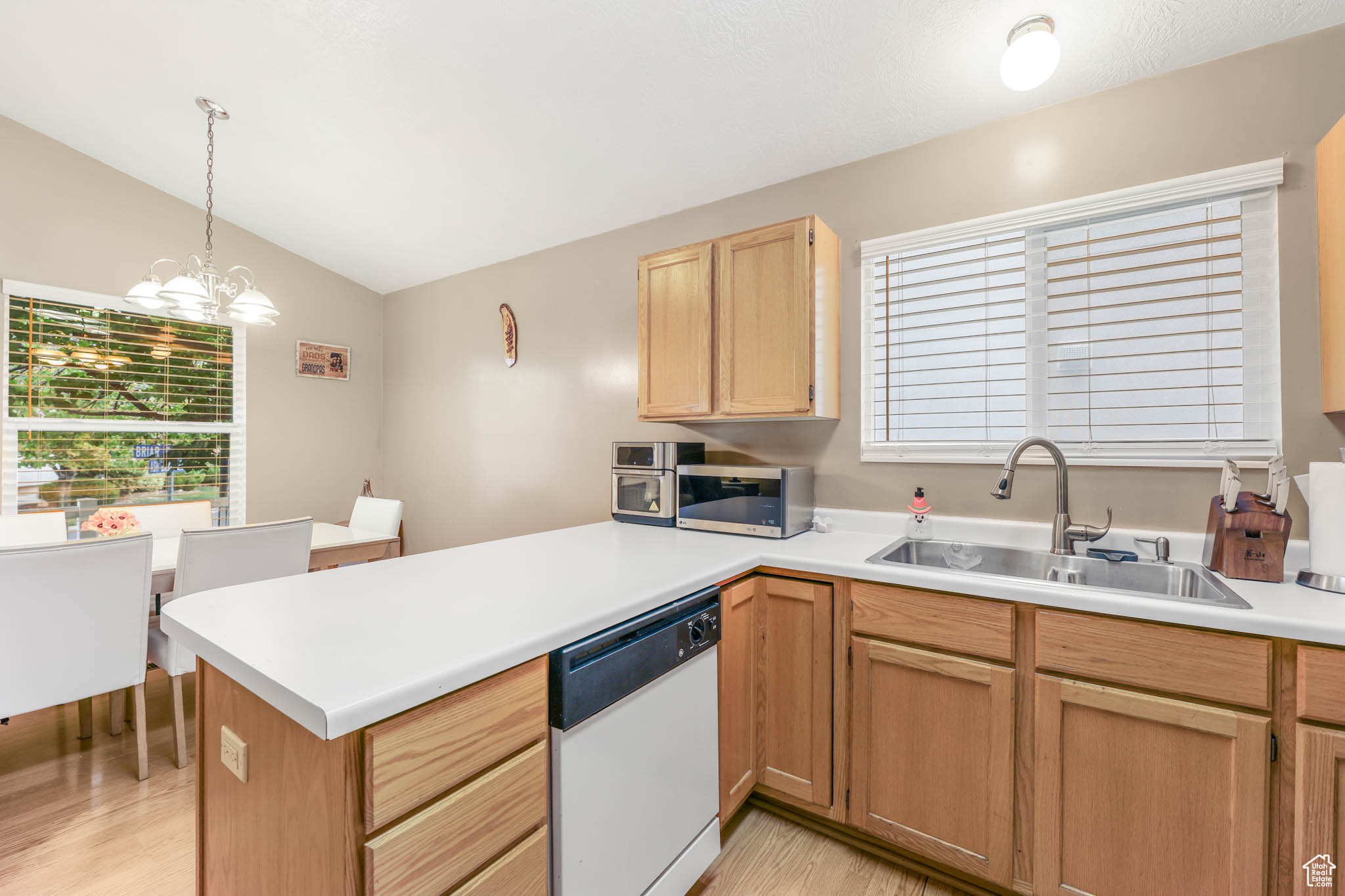 ASH BRIAR COVE - Residential