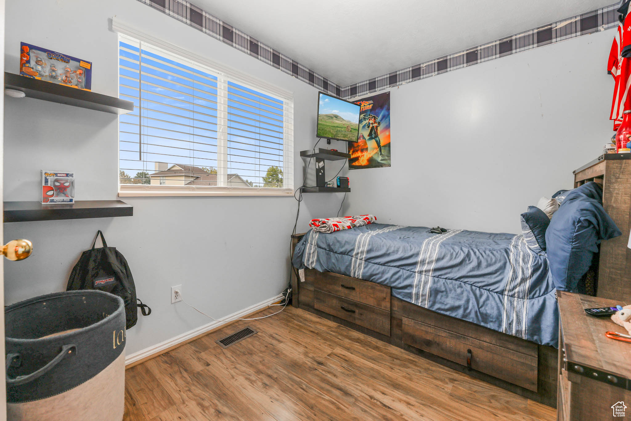 ASH BRIAR COVE - Residential