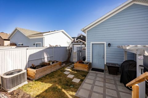 Tiny photo for 10637 S TOPVIEW RD W, South Jordan, UT 84095 (MLS # 2137578)