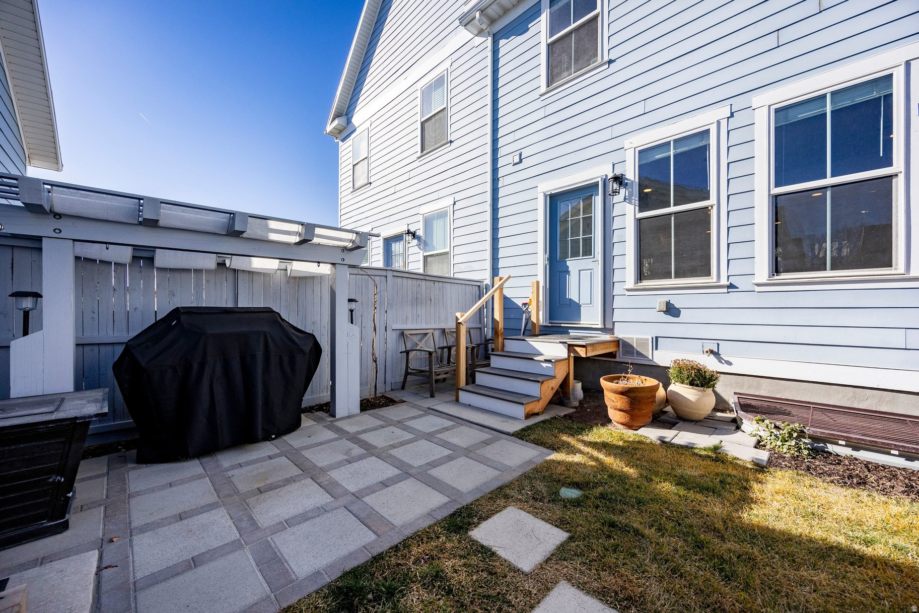 DAYBREAK - Residential