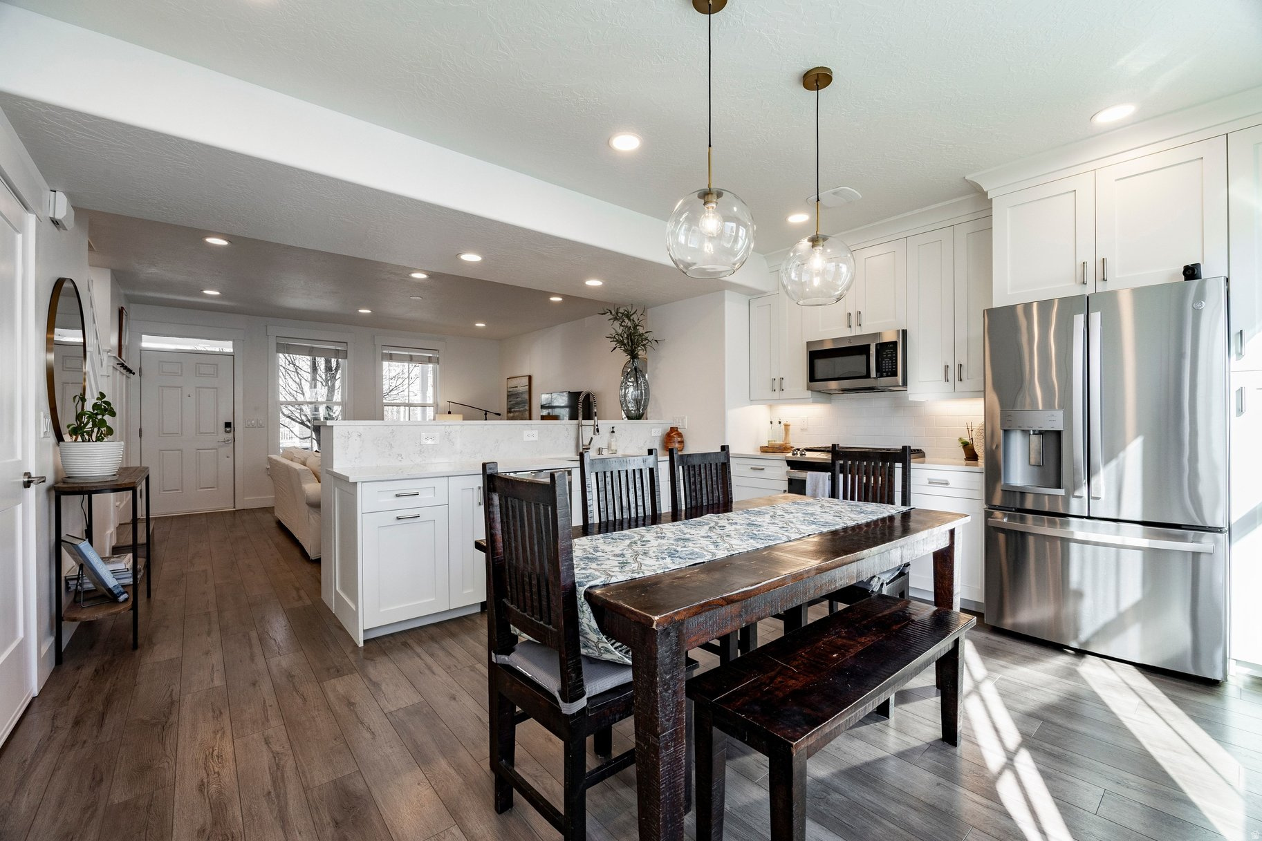 DAYBREAK - Residential