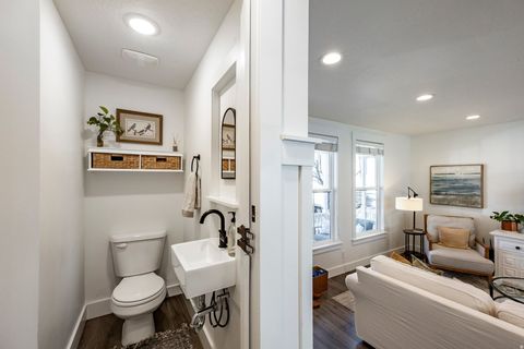 Tiny photo for 10637 S TOPVIEW RD W, South Jordan, UT 84095 (MLS # 2137578)