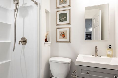 Tiny photo for 10637 S TOPVIEW RD W, South Jordan, UT 84095 (MLS # 2137578)