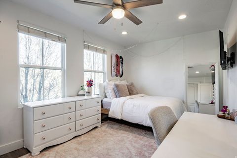 Tiny photo for 10637 S TOPVIEW RD W, South Jordan, UT 84095 (MLS # 2137578)