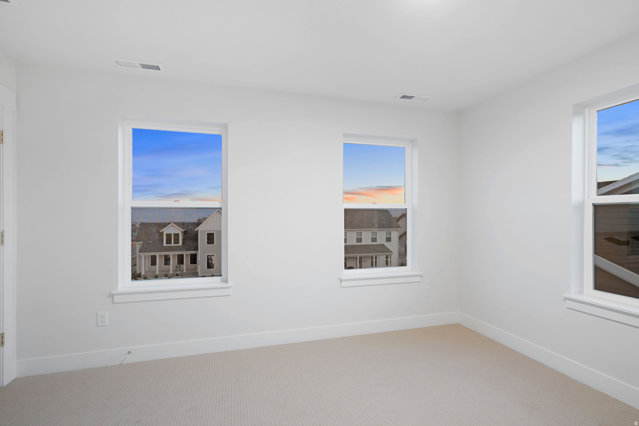 DABYREAK - Residential