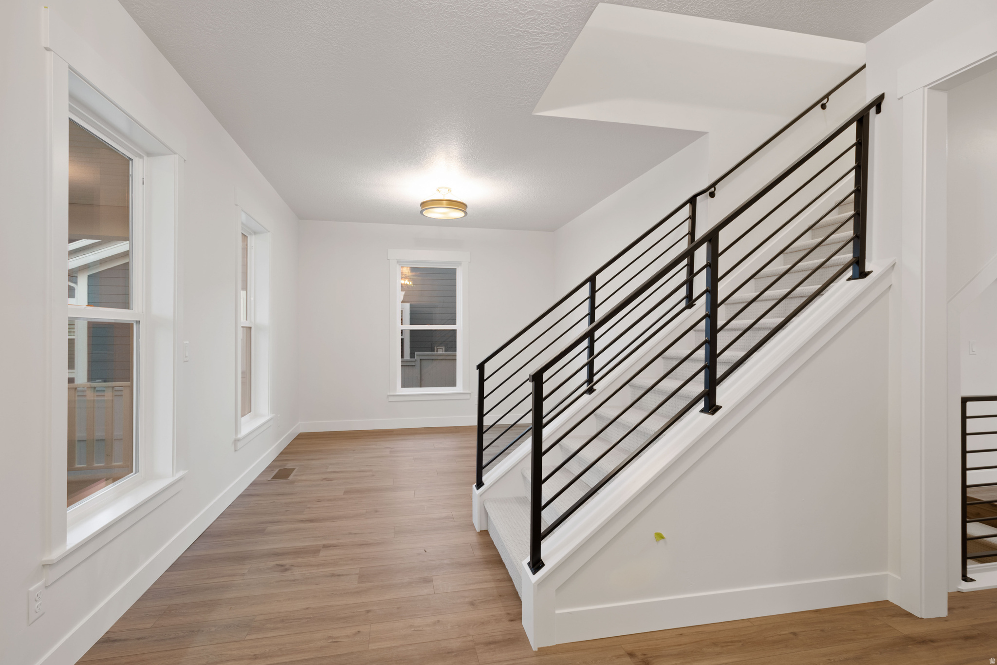 DABYREAK - Residential