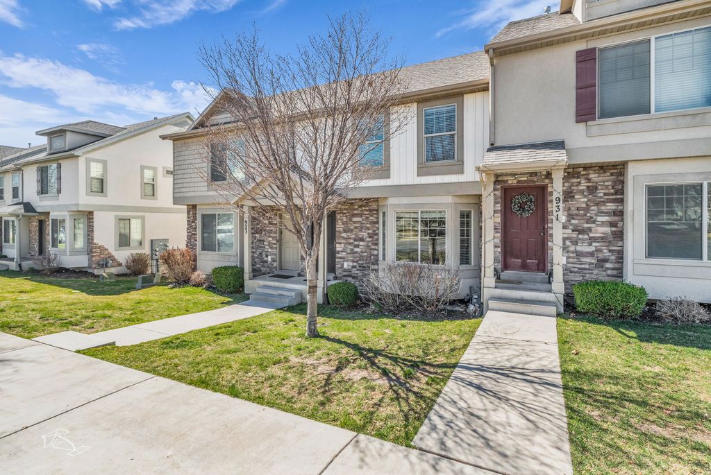 Photo of 927 N INDEPENDENCE AVE, Provo, UT 84604 (MLS # 2144736)