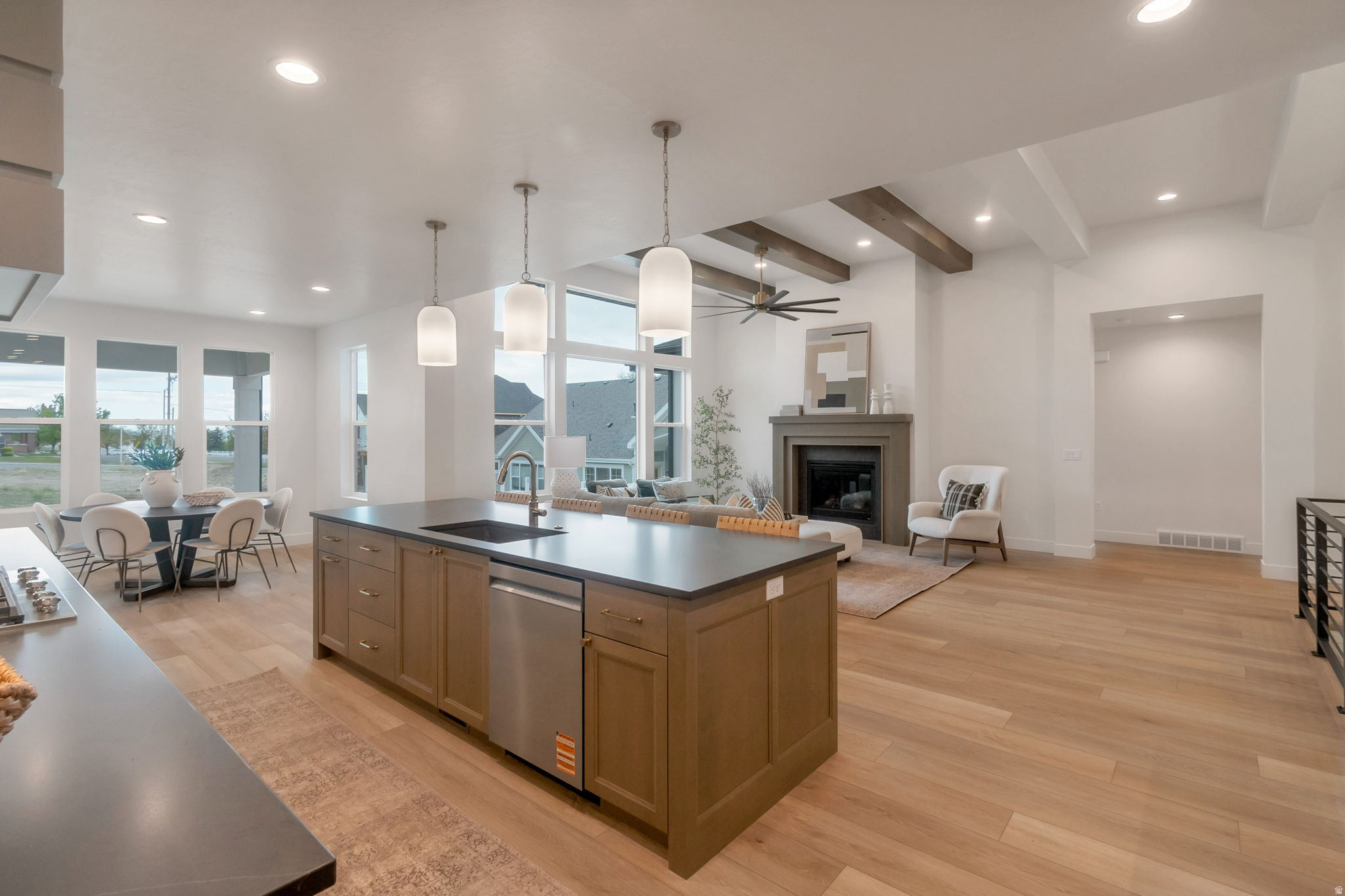 BLOSSOM HILL - Residential