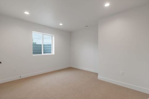 Tiny photo for 1082 E 110 S, Pleasant Grove, UT 84062 (MLS # 2153252)