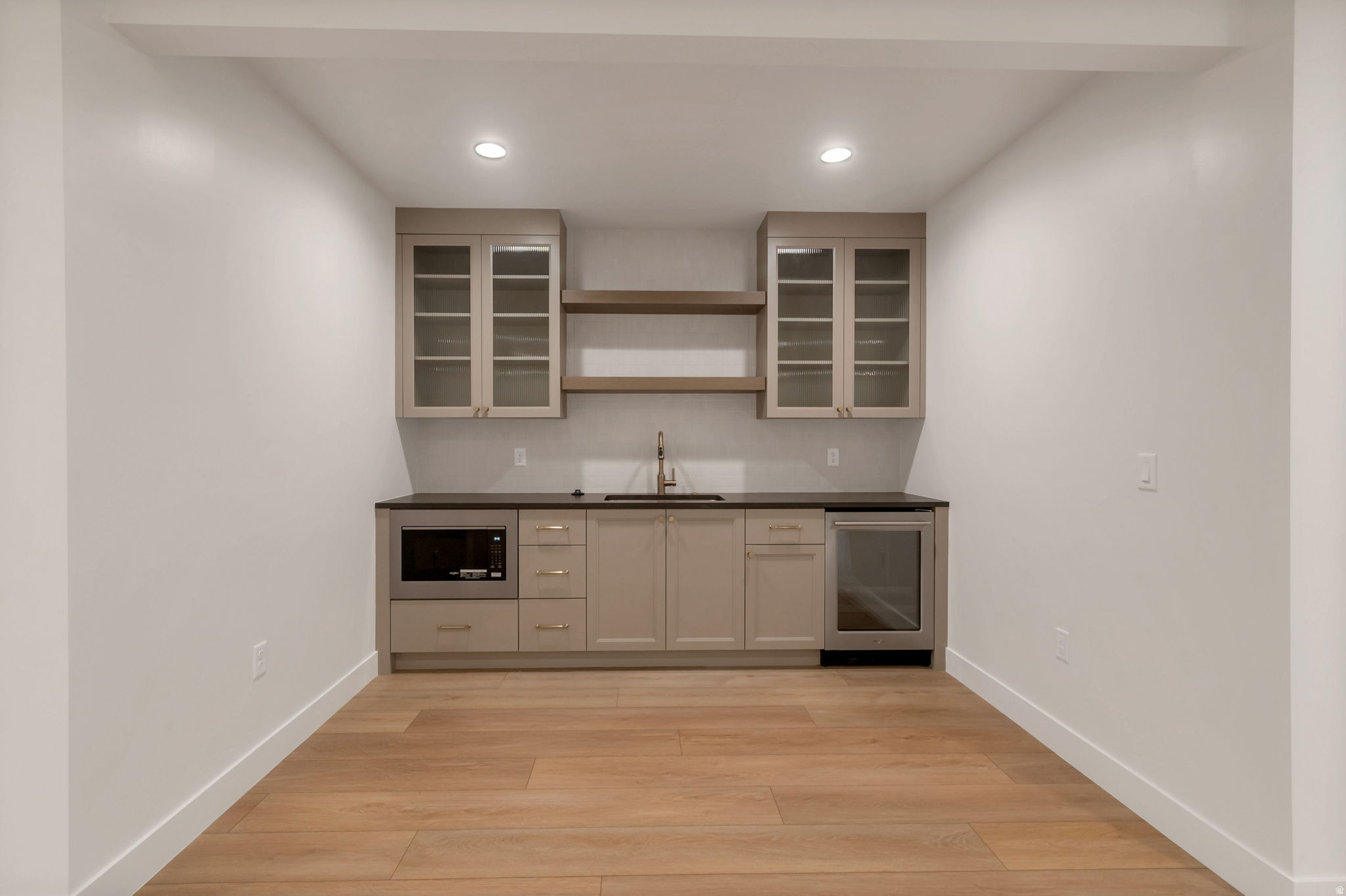 BLOSSOM HILL - Residential