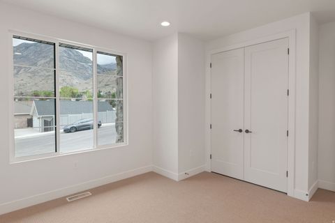 Tiny photo for 1082 E 110 S, Pleasant Grove, UT 84062 (MLS # 2153252)