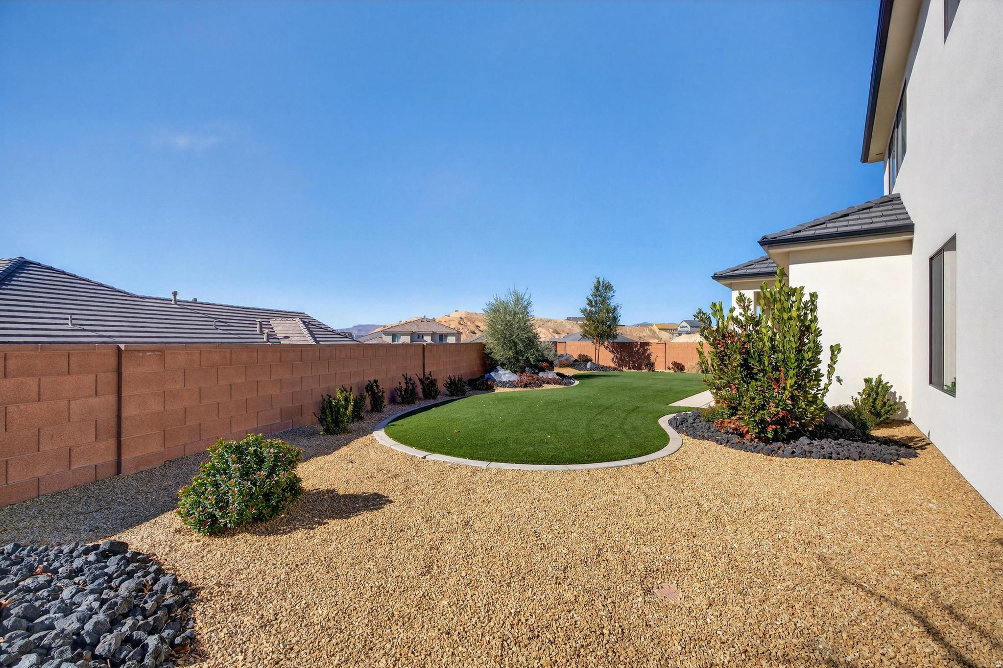 WHITE CANYON - Residential