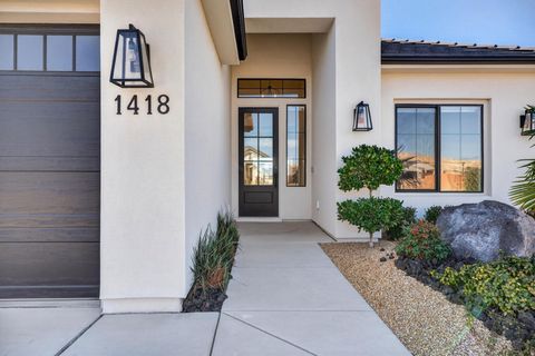 Tiny photo for 1418 E HAYROCKS DR S, Saint George, UT 84790 (MLS # 2134227)