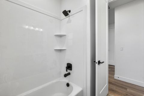 Tiny photo for 1418 E HAYROCKS DR S, Saint George, UT 84790 (MLS # 2134227)