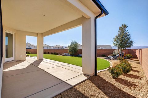 Tiny photo for 1418 E HAYROCKS DR S, Saint George, UT 84790 (MLS # 2134227)