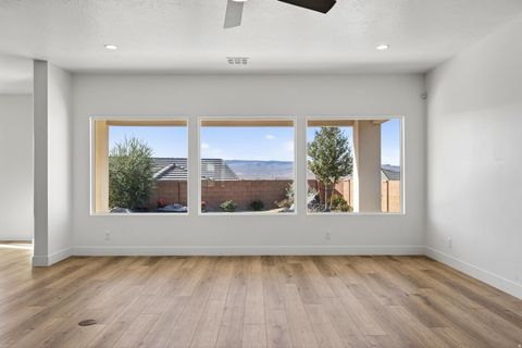 Tiny photo for 1418 E HAYROCKS DR S, Saint George, UT 84790 (MLS # 2134227)