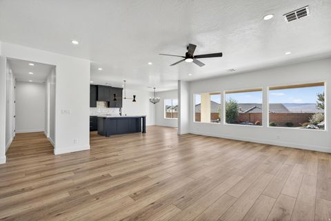 Tiny photo for 1418 E HAYROCKS DR S, Saint George, UT 84790 (MLS # 2134227)