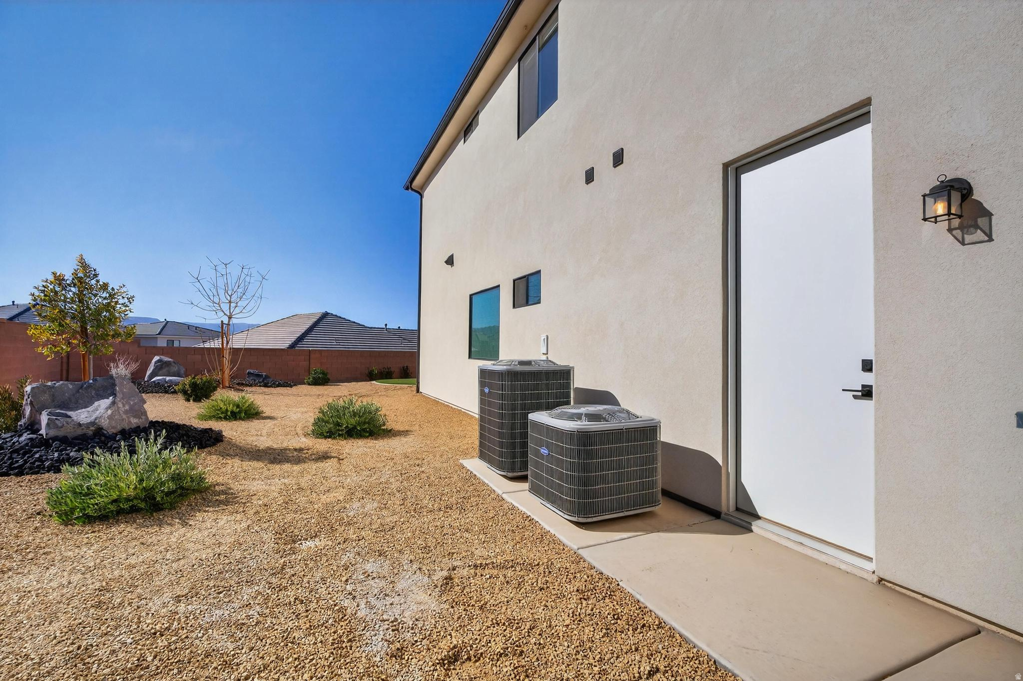 WHITE CANYON - Residential