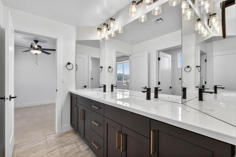 Tiny photo for 1418 E HAYROCKS DR S, Saint George, UT 84790 (MLS # 2134227)