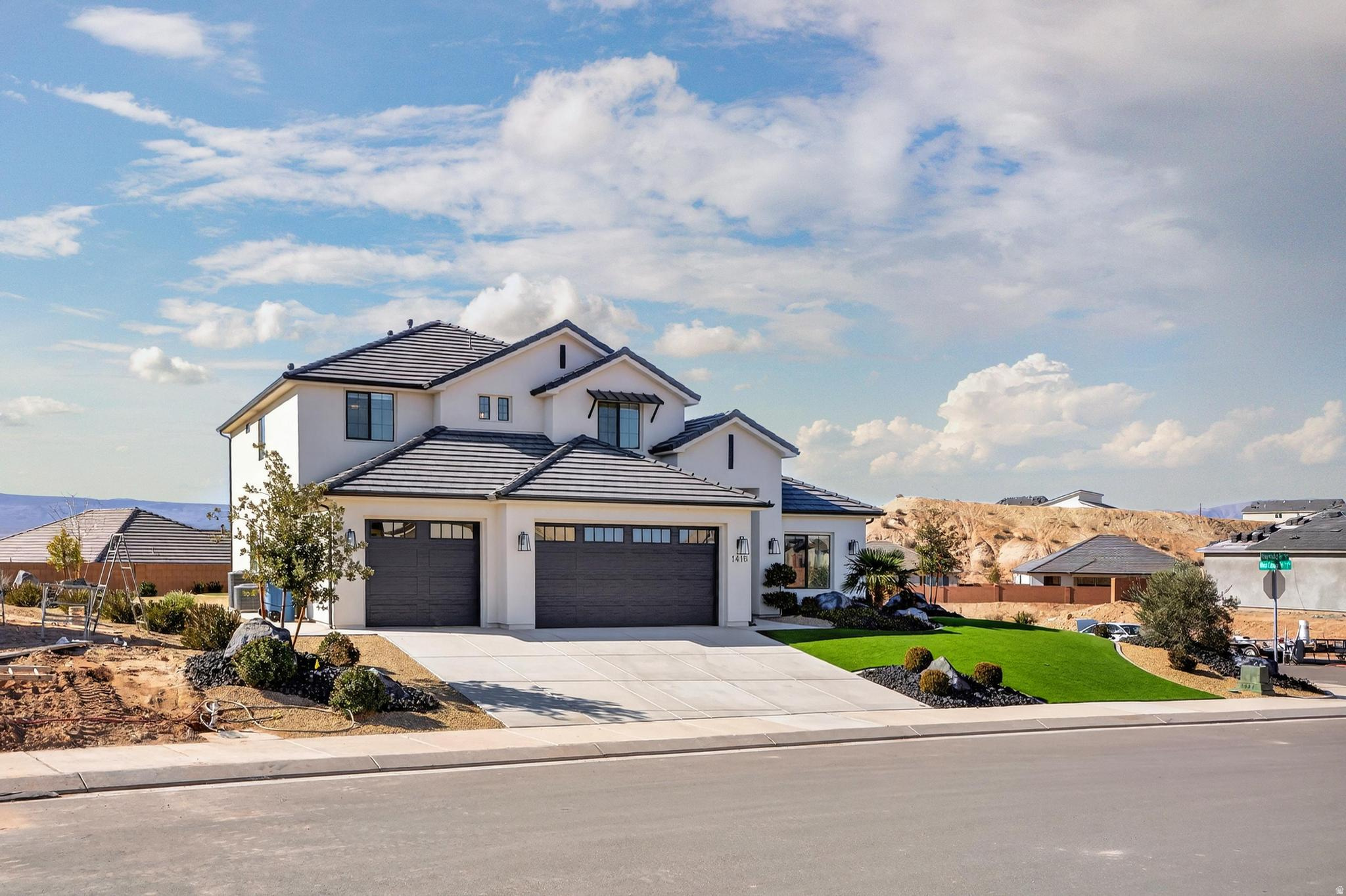 WHITE CANYON - Residential