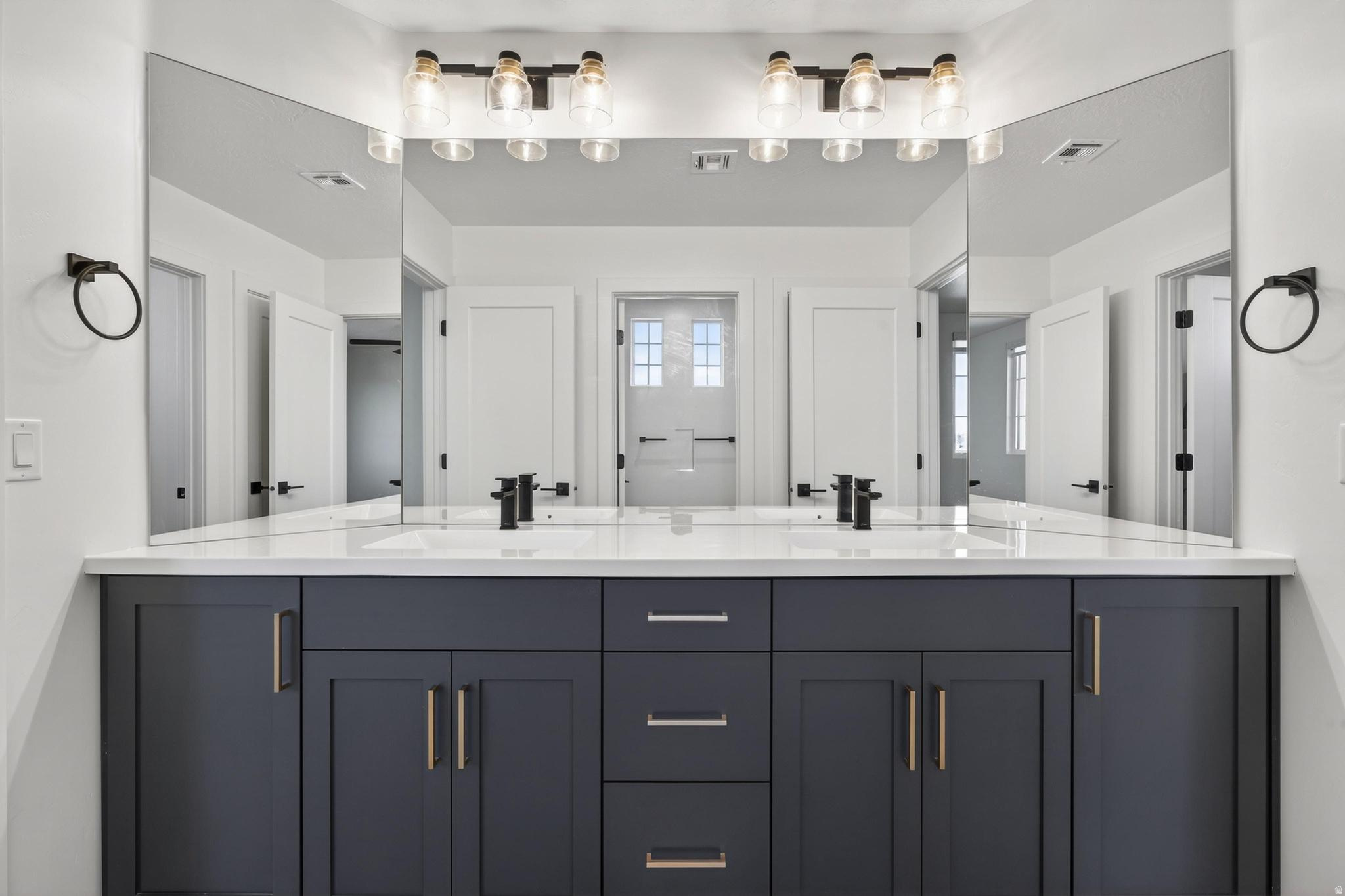 WHITE CANYON - Residential